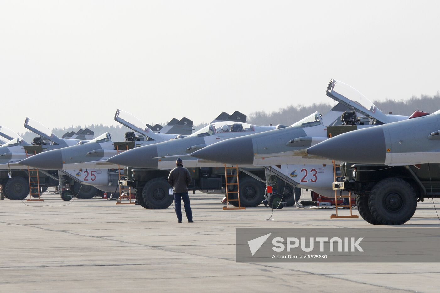 Mig-29SMT fighter parking ramp