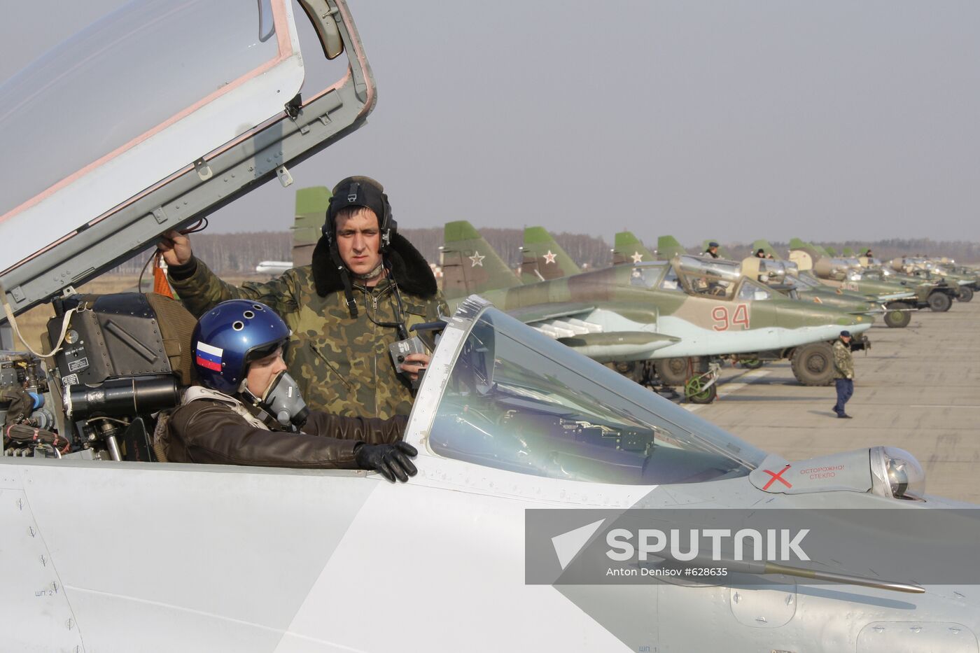Mig-29SMT fighter preflight check-out