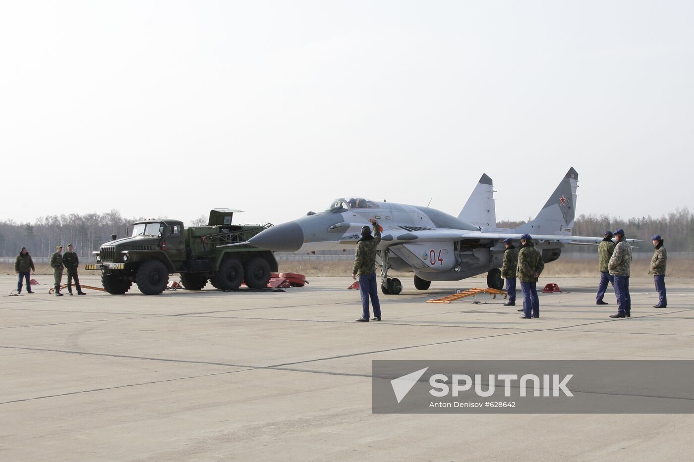 Mig-29SMT fighter preflight check-out