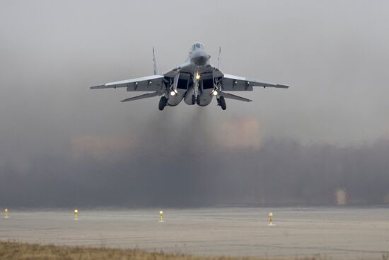 Mig-29SMT fighter take-off
