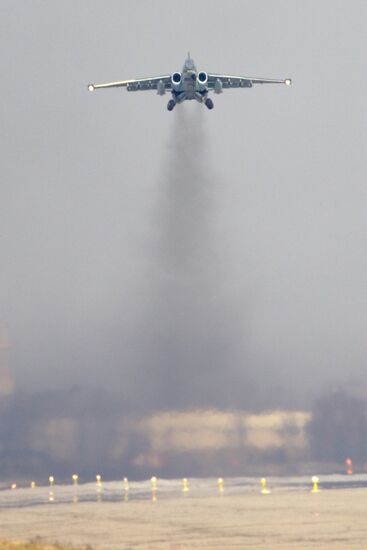Su-25SM attack aircraft taking off