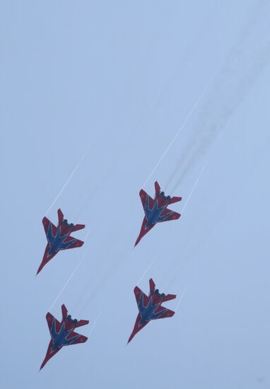 Aerobatic team "Strizhi"