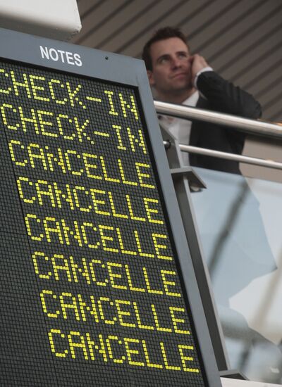 Passenger of cancelled flight in Pulkovo airport