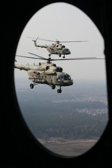 Mi-17 helicopters