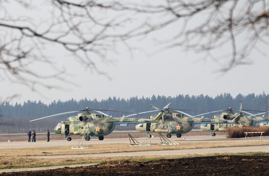 Mi-17 helicopters