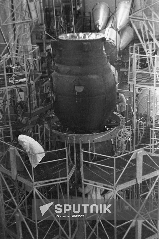 Soyuz-9 Manned Spaceship