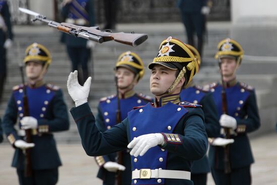 Infantry and cavalry honor guards on parade at Moscow Kremlin