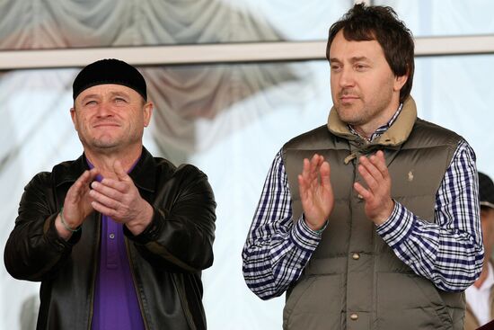 Magomed Kadyrov, Ruslan Baisarov