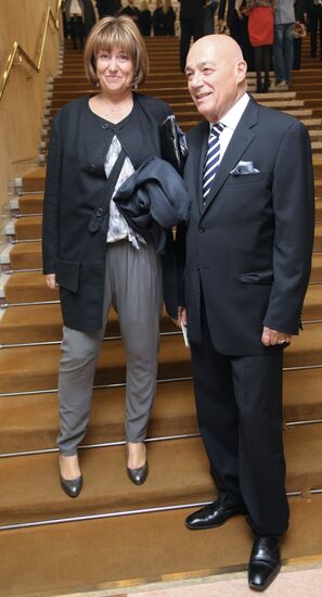 Vladimir Pozner with his wife Nadezhda