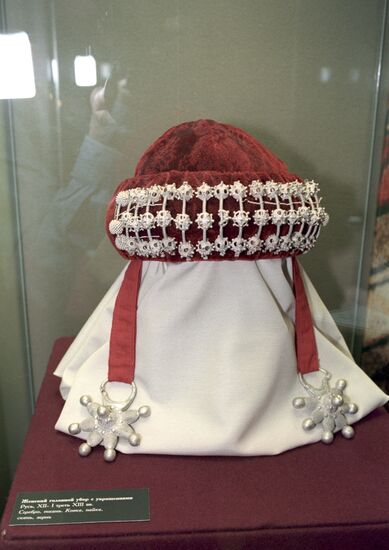 Woman's headdress