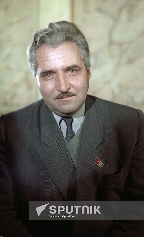 Soviet writer Konstantin Simonov