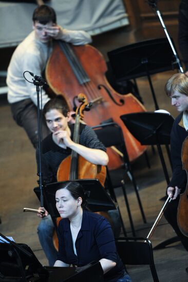 Rehearsal of pianist Mikhail Voskresensky