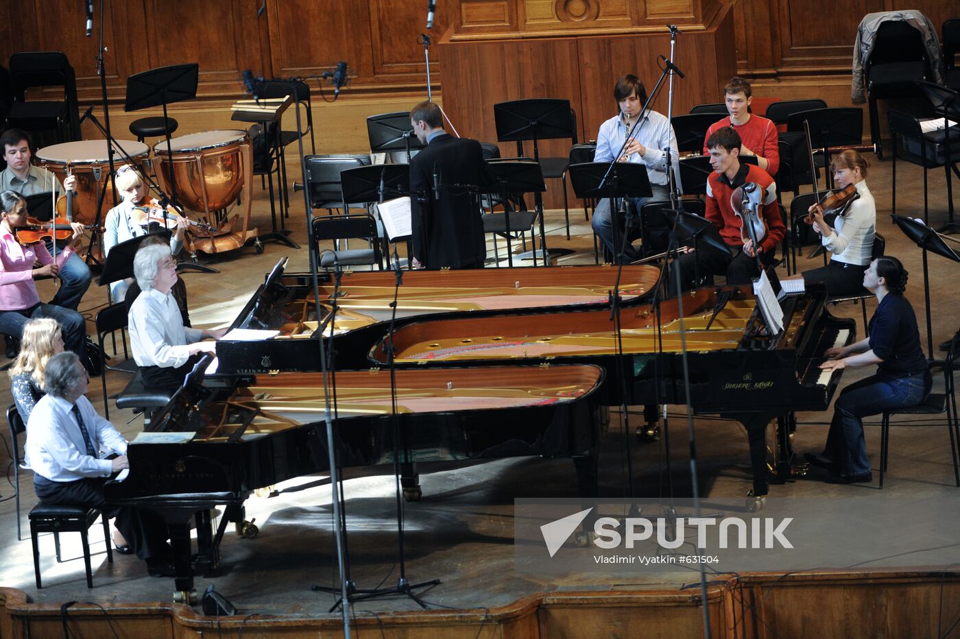 Rehearsal of pianist Mikhail Voskresensky