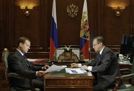 Dmitry Medvedev, Viktor Zubkov