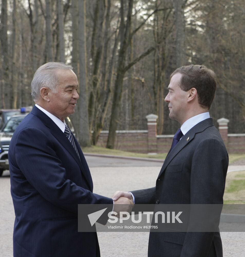 Dmitry Medvedev, Islam Karimov