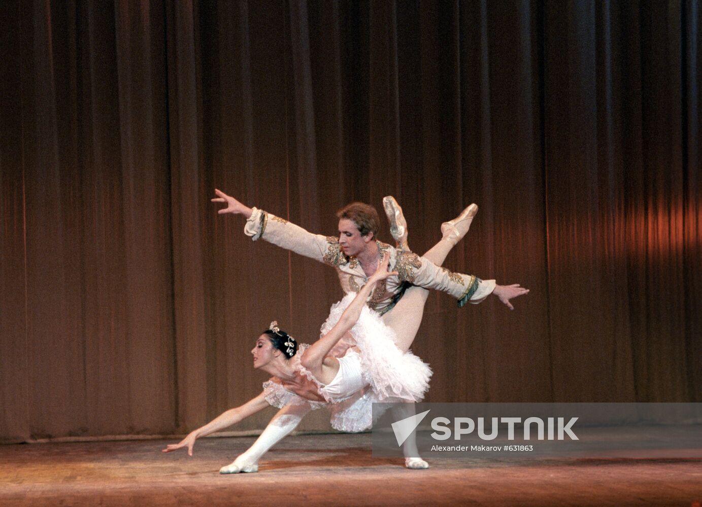 Vyacheslav Gordeyev and Lyubov Kunakova