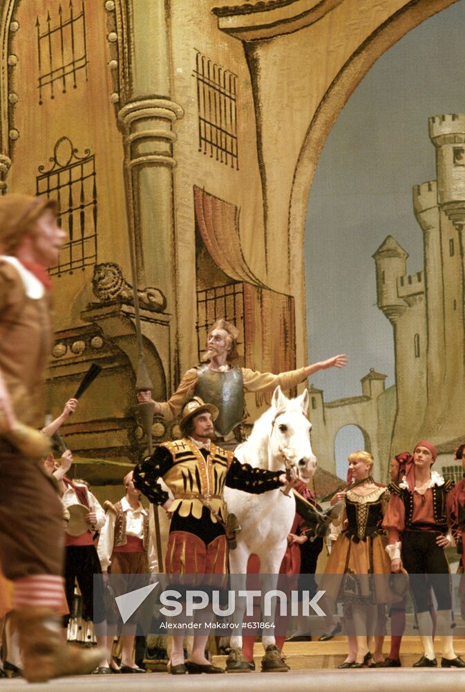 Alexei Loparevich as Don Quixote