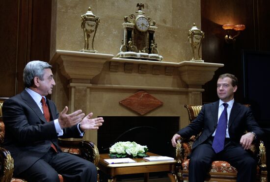 Dmitry Medvedev meets with Serzh Sargsyan
