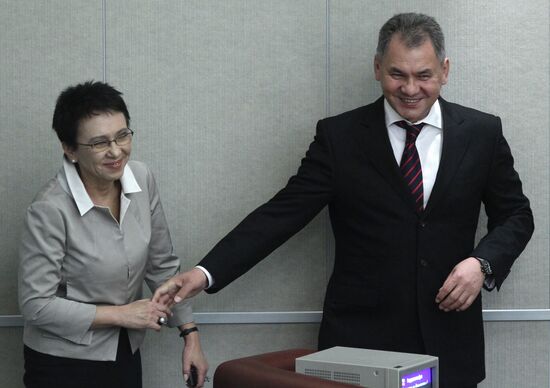 Sergei Shoigu, Larisa Shoigu