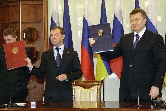 Dmitry Medvedev visits Ukraine
