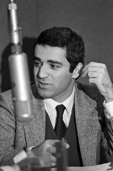 Garry Kasparov  Sputnik Mediabank