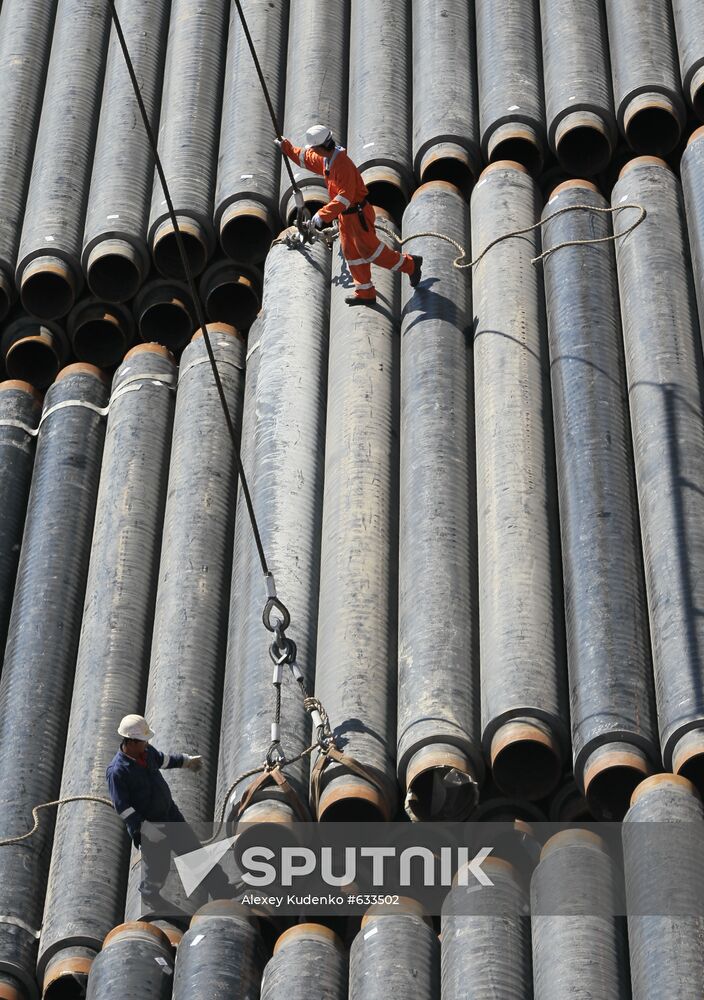 Gas pipes on S-Master pipelayer deck