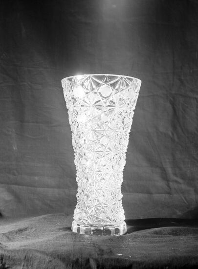Crystal glass vase