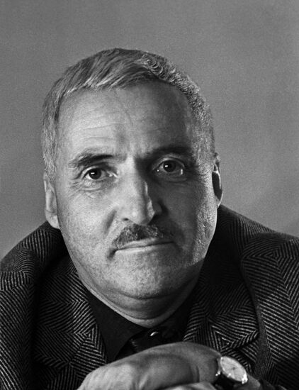 Author Konstantin Simonov