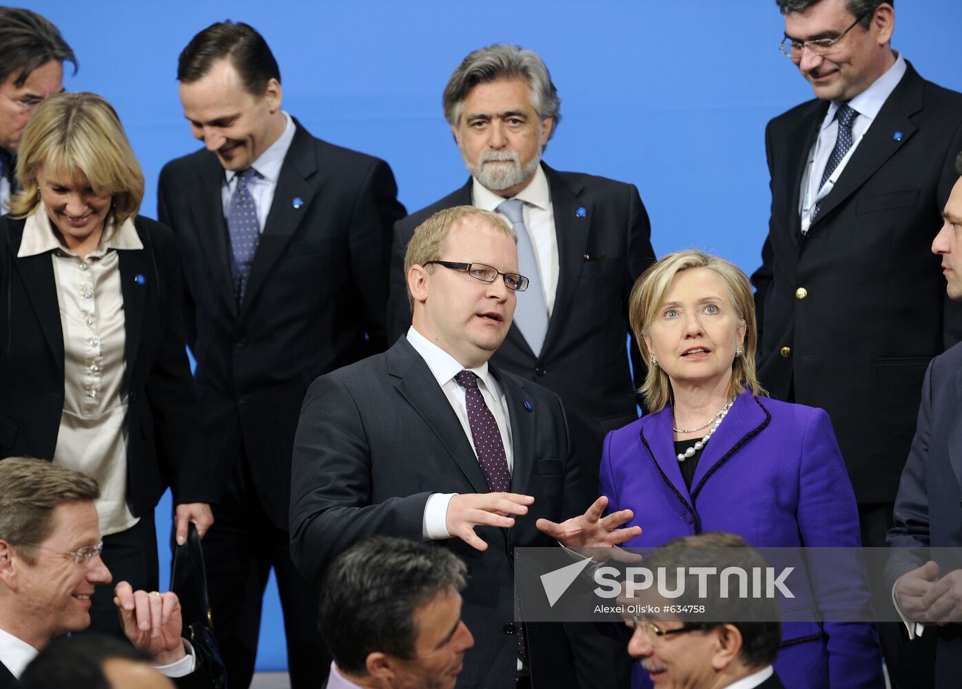 Urmas Paet, Hillary Clinton