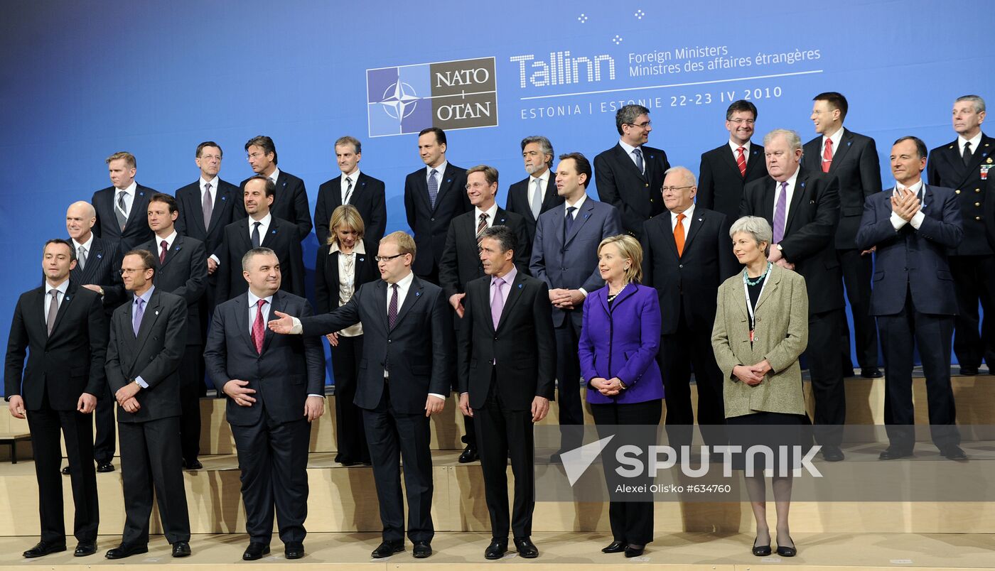 Meeting of foreign ministers of NATO's member states. Day 2