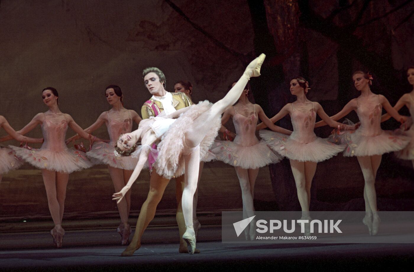 Nina Semizorova and Alexei Fadeyechev