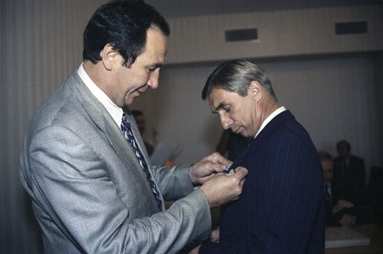 Shamil Tarpischev and Georgy Yartsev