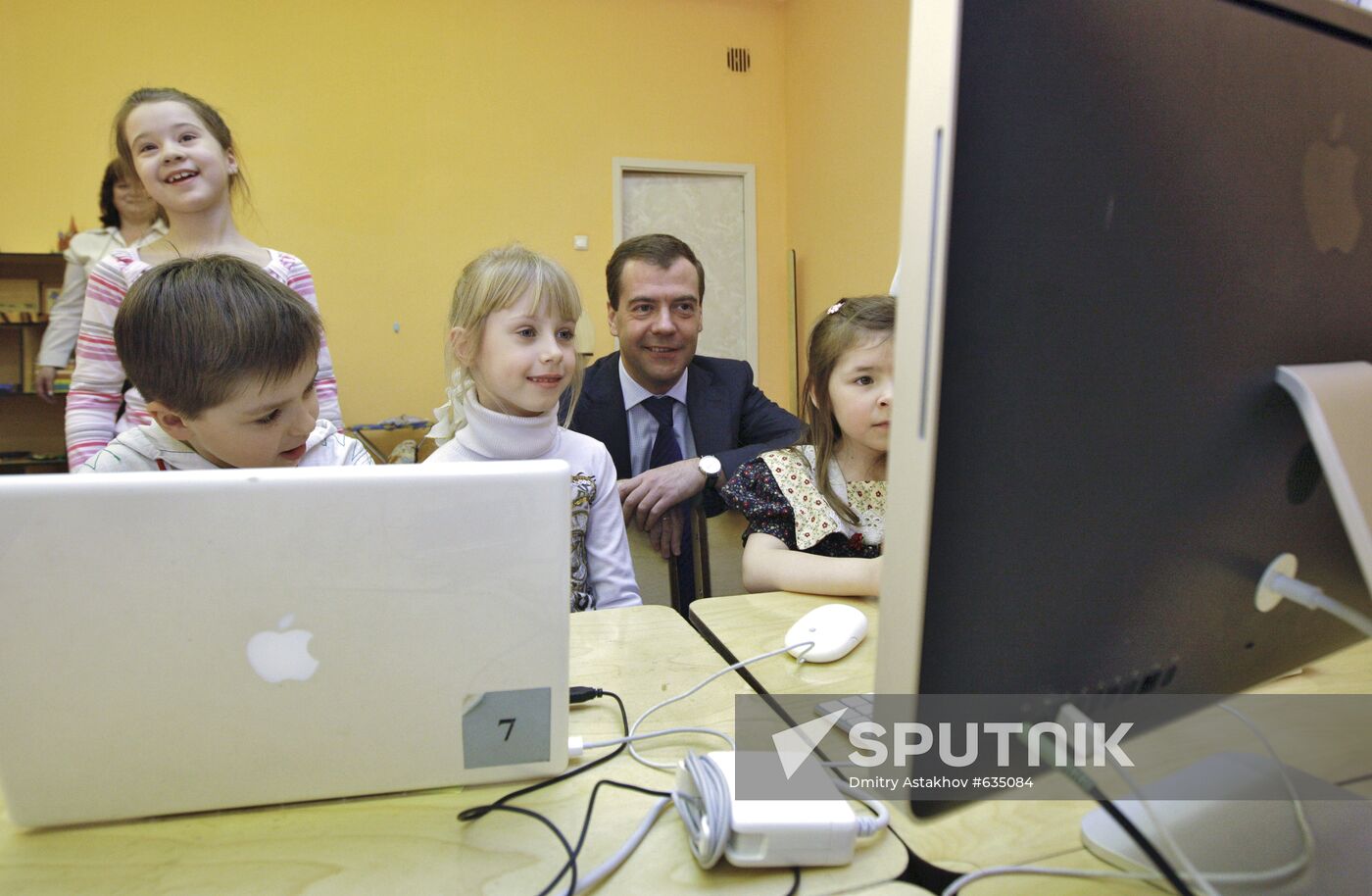 President Dmitry Medvedev visits Moscow school