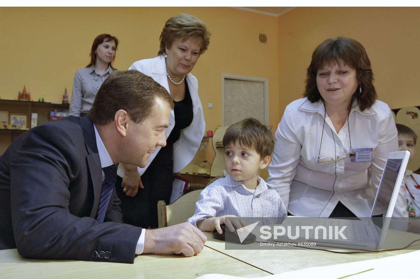 President Dmitry Medvedev visits Moscow school