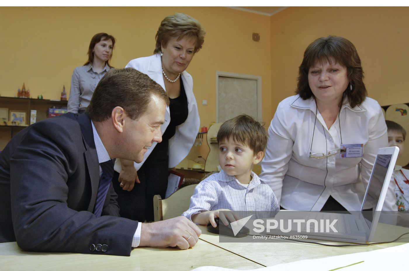 President Dmitry Medvedev visits Moscow school