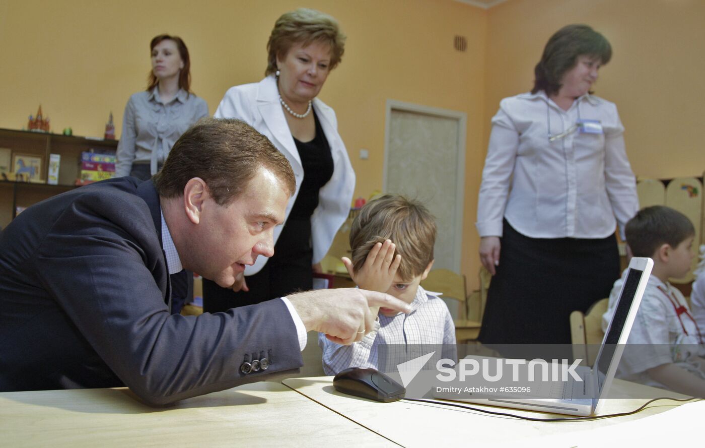 President Dmitry Medvedev visits Moscow school