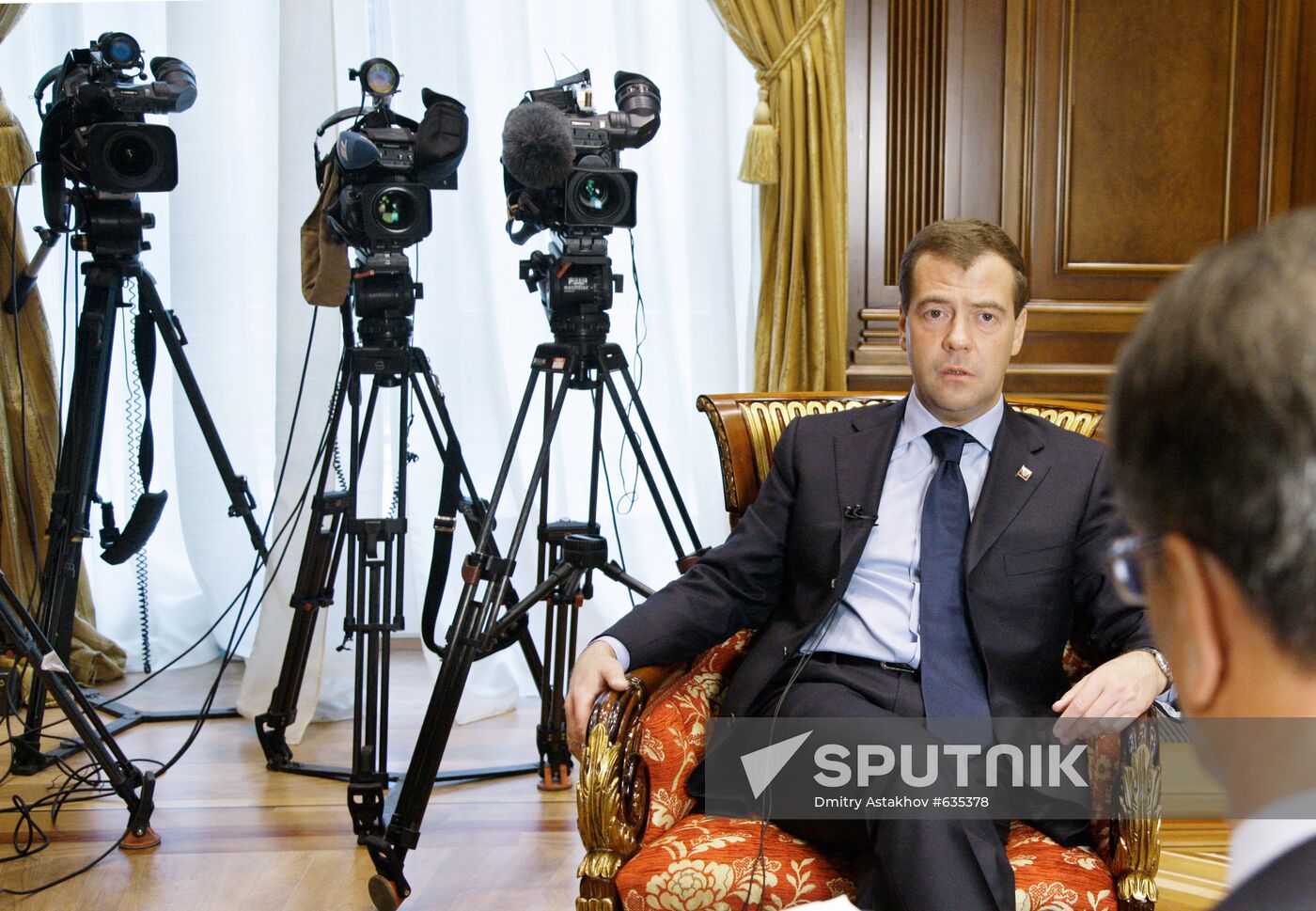 Dmitry Medvedev gives interview to Norway's Aftenposten