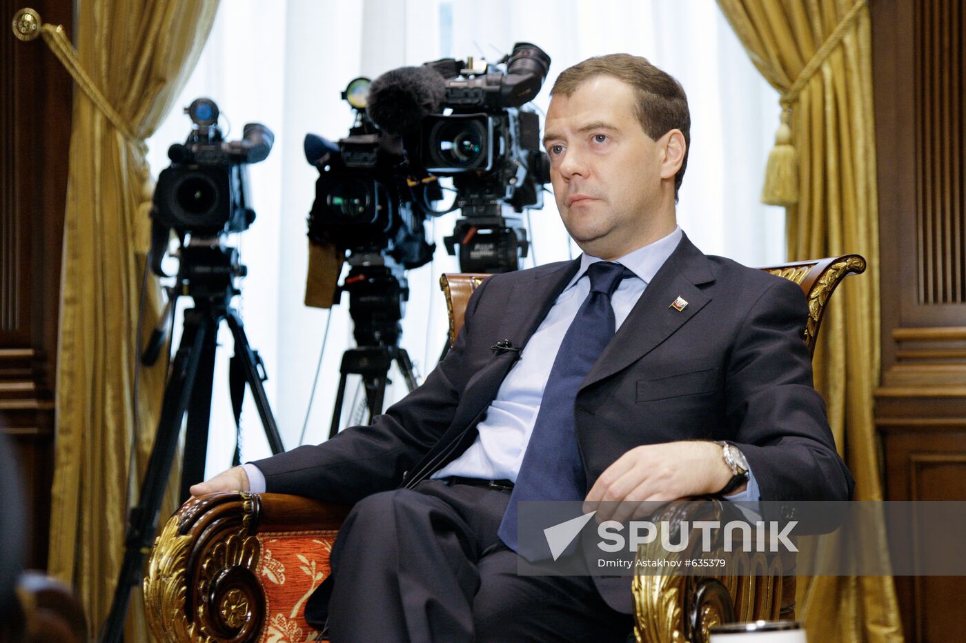 Dmitry Medvedev gives interview to Norway's Aftenposten