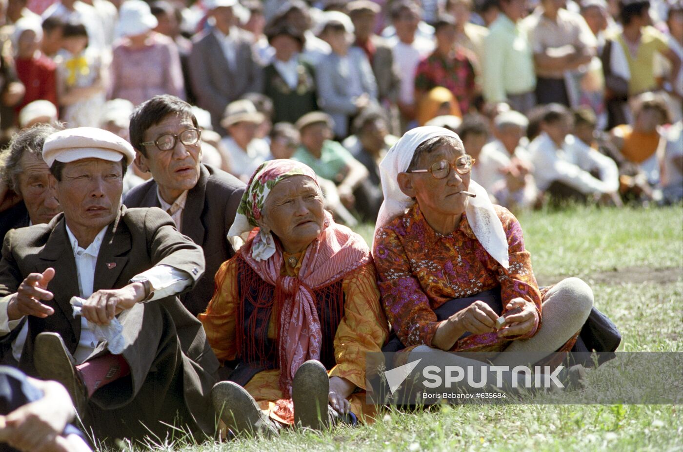 Spectators at Ysyakh Festival