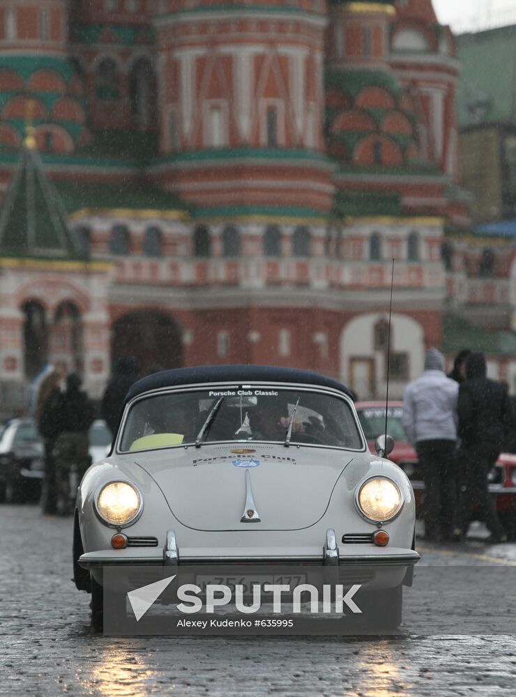 Retro car on Vasilyevsky Descent