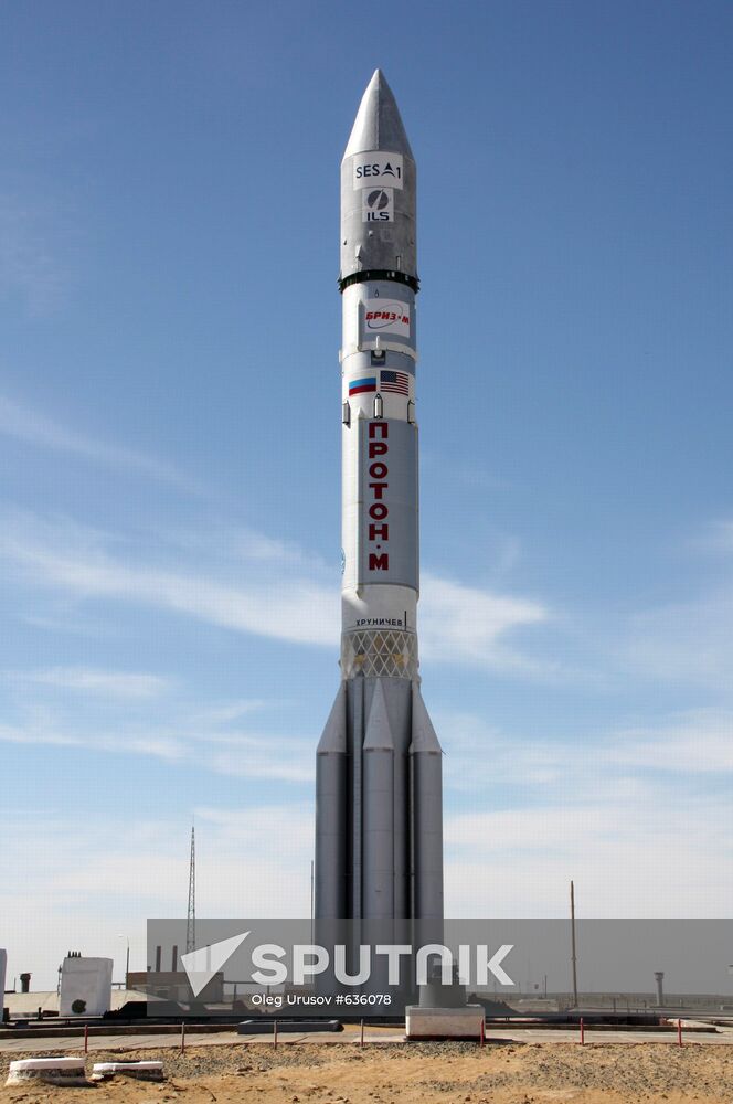 Russia's Proton-M rocket puts U.S. AMC-4R satellite into space