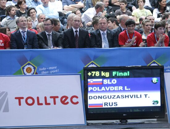 Russian fans at European Judo Championship in Vienna