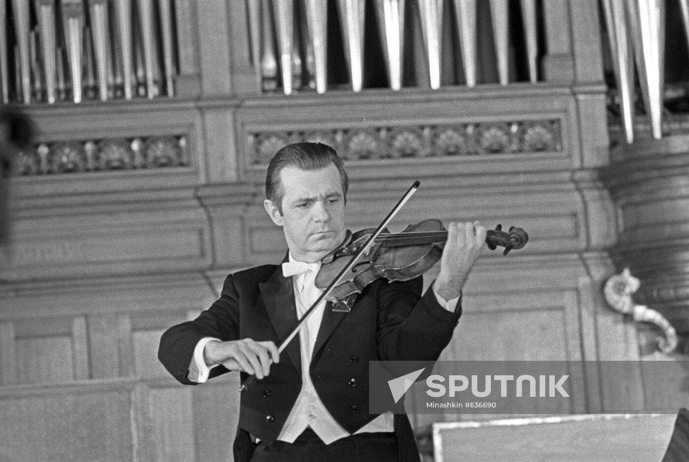 Violinist Igor Bezrodny