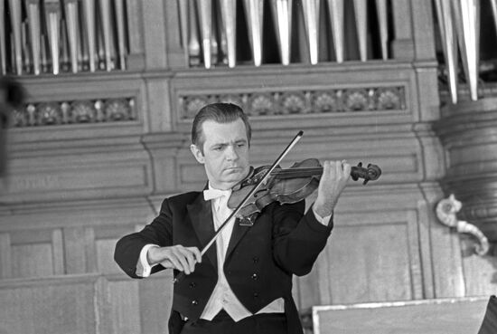Violinist Igor Bezrodny
