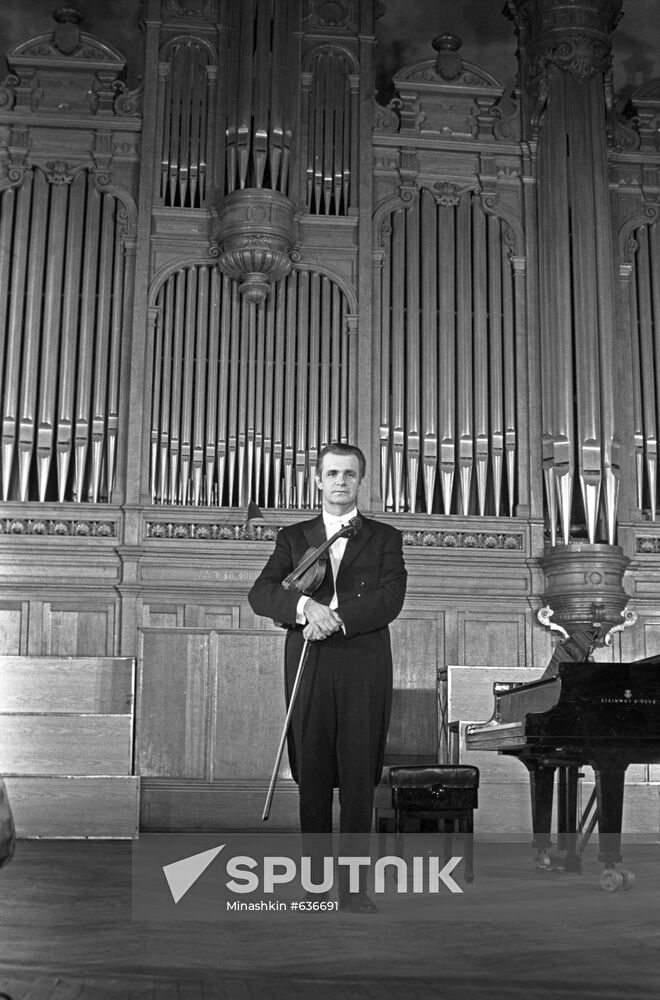 Violinist Igor Bezrodny