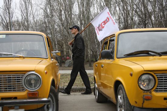 Car enthusiasts celebrate 40th anniversary of VAZ-2101