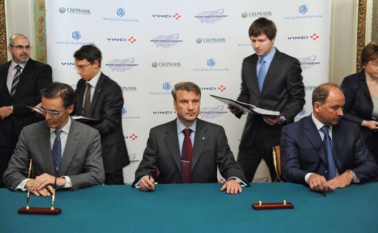 Agreement on construction of limited-access highway signed