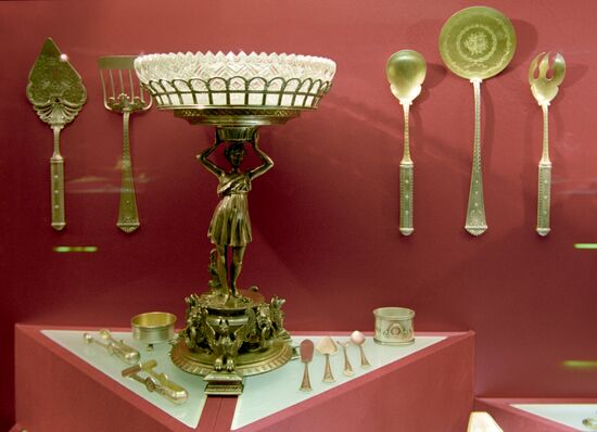 Dessert vase "V.A. Bolin"