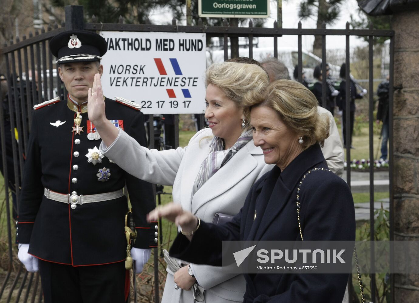 Svetlana Medvedev and Queen Sonja
