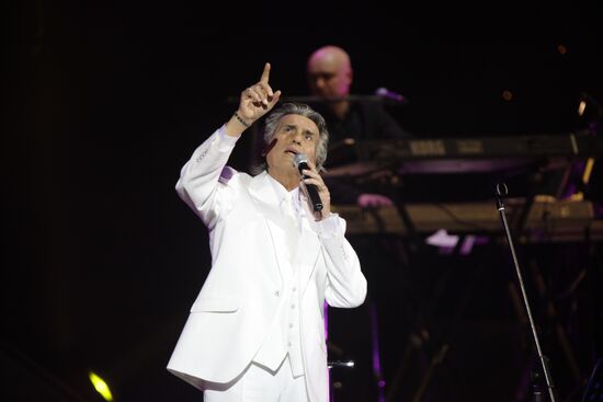 Toto Cutugno gives concert in Moscow